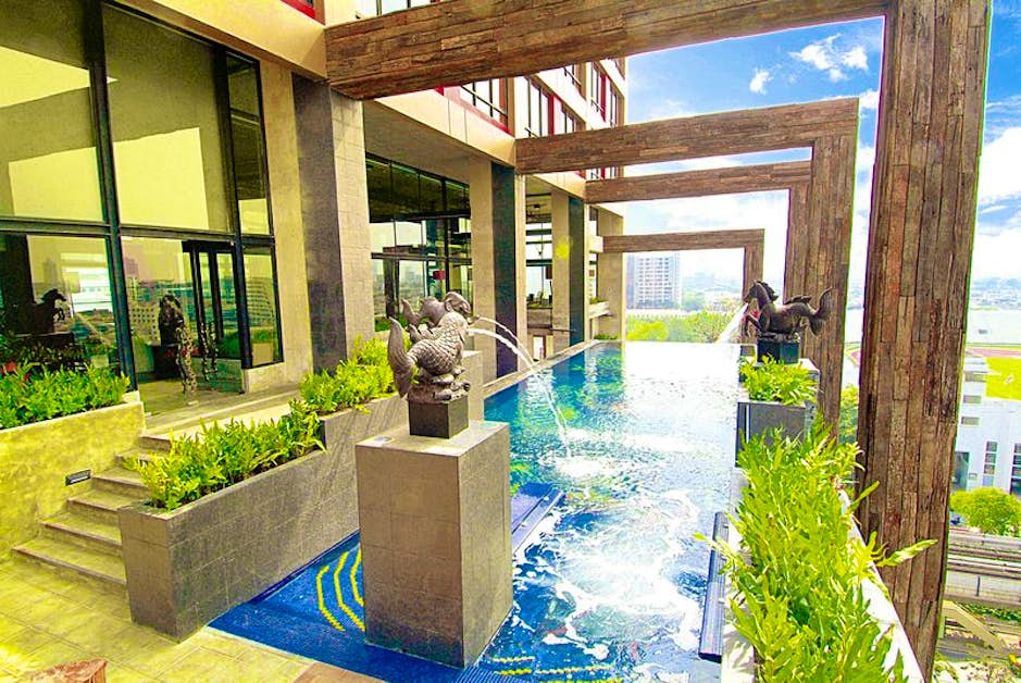 Siam @ Siam Design Hotel & Spa in Bangkok, Thailand – modernes Luxushotel mit einzigartigem Design, Pool auf dem Dach und Blick auf die Skyline, ideal für einen exklusiven Thailand Urlaub