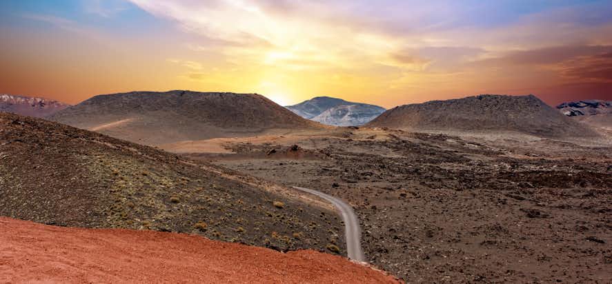 Nationalpark Timanfaya, Lanzarote (Kanaren, Spanien) – markante Feuerberge und schwarze Lavafelder