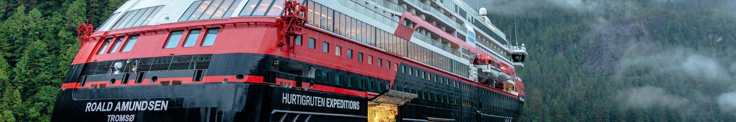 Expeditionskreuzfahrt mit Hurtigruten Expeditions in Grönland - Prins Christian Sund