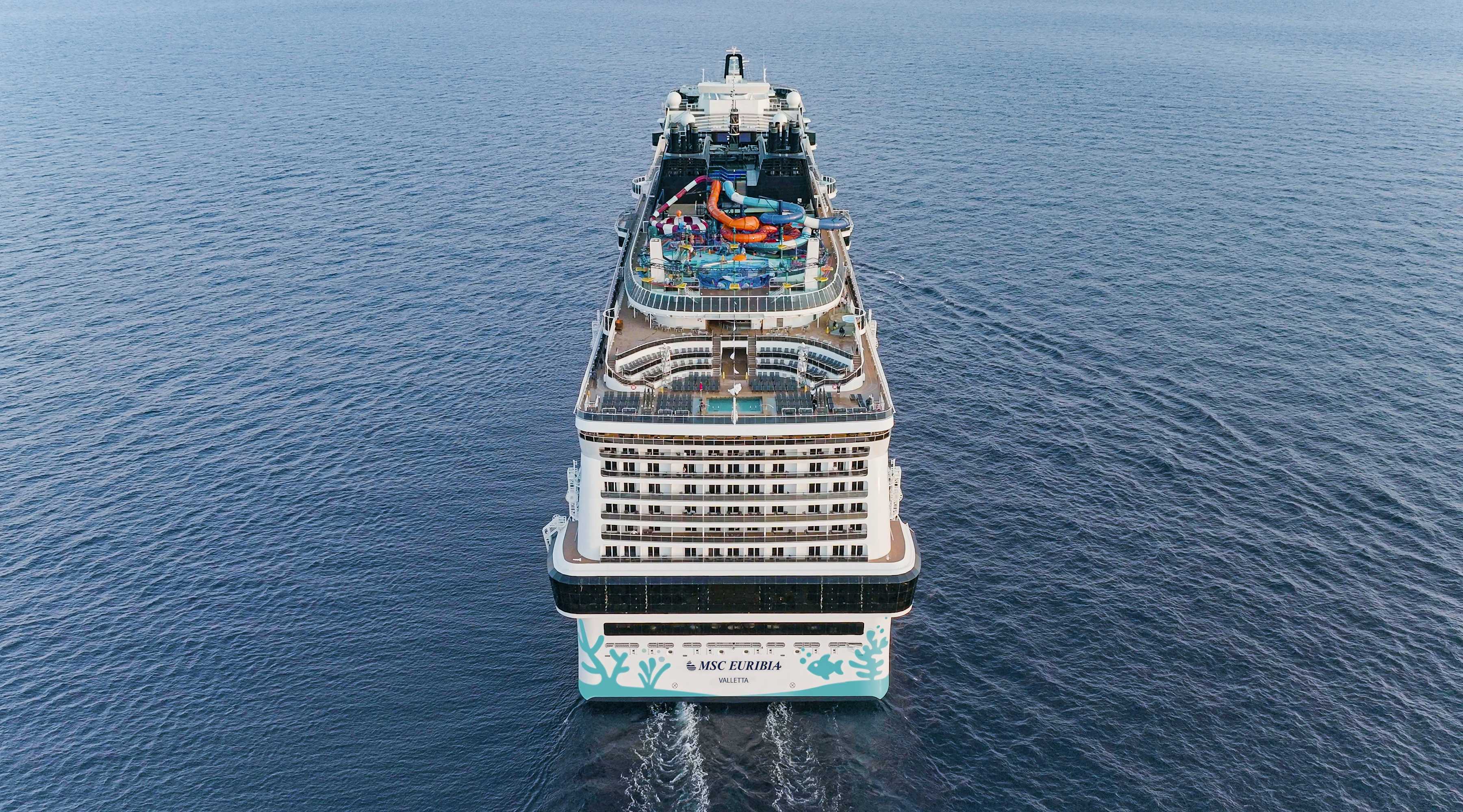 MSC Kreuzfahrtschiff auf dem Meer