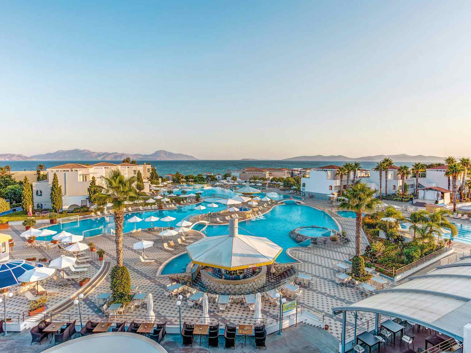 Santo MiraMare Resort Hotel, Griechenland