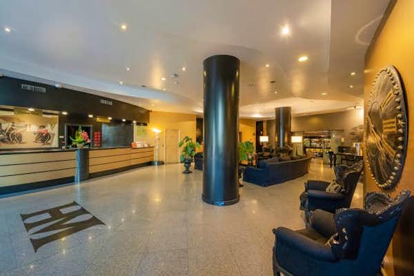 4-Sterne Hotel Mundial - Historisches Stadthotel im Zentrum von Lissabon mit Restaurant und Dachterrasse