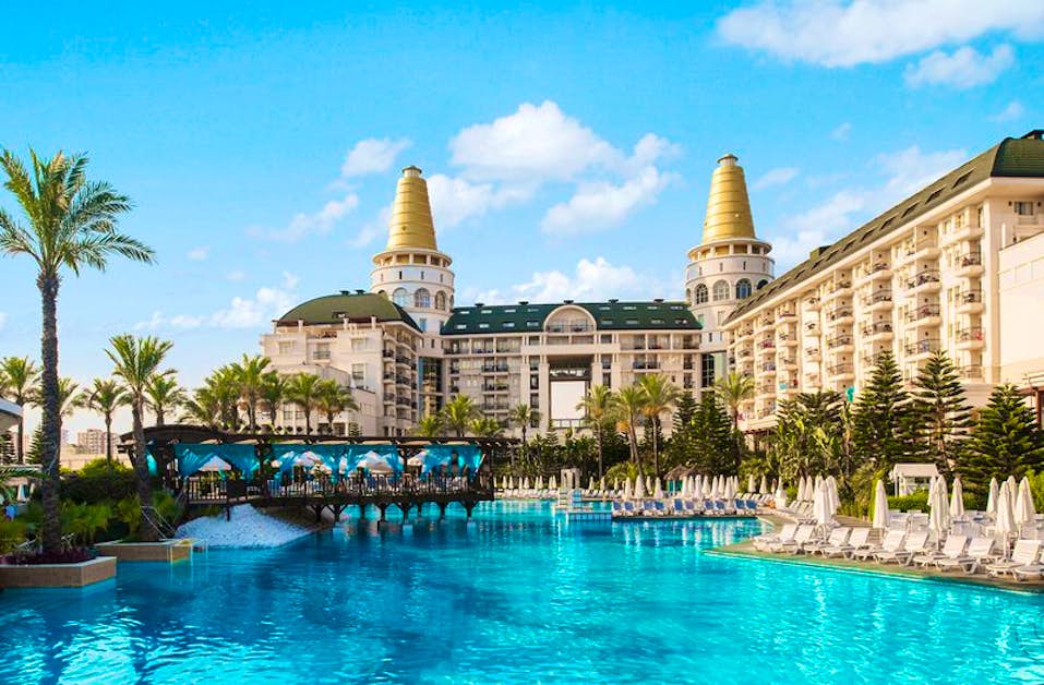 Delphin Diva Luxushotel mit 5 Sternen in Lara Beach Kundu mit Strand und Meerblick