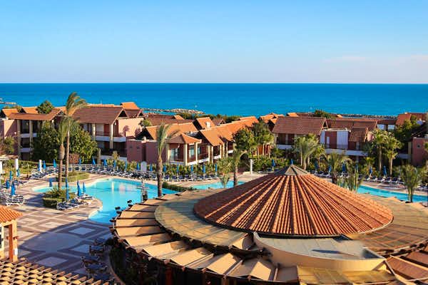ROBINSON Cyprus Hotel in Alaminos, Zypern – 4-Sterne Resort am Meer mit Pool und Strandzugang