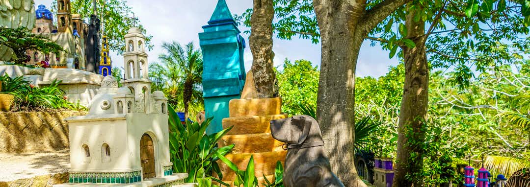 Urlaubsziel Mexiko – Malerische Maya-Ruinen von Tulum an der karibischen Küste Mexikos