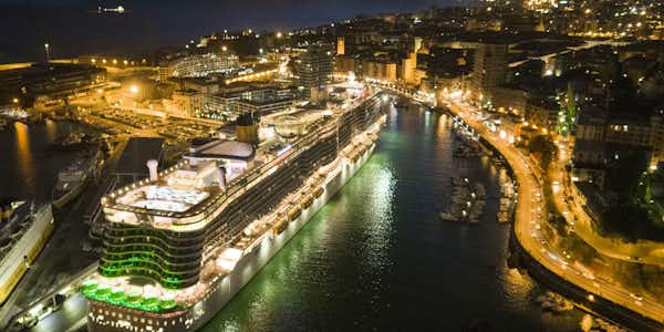 Costa Smeralda Schiff