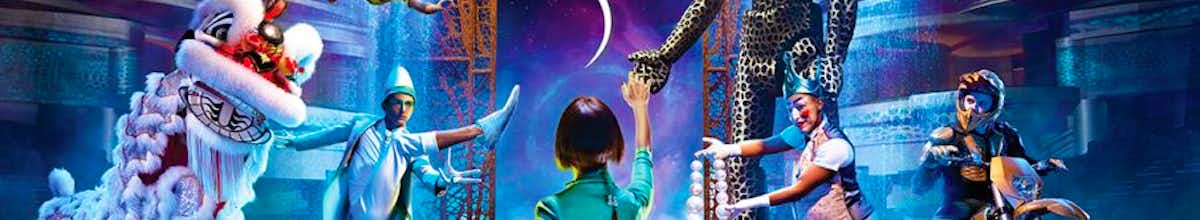 La Perle by Dragone Show in Dubai: atemberaubende Akrobatik und künstlerische Darbietungen auf einer Wasserbühne - Kultur und Tradition erleben